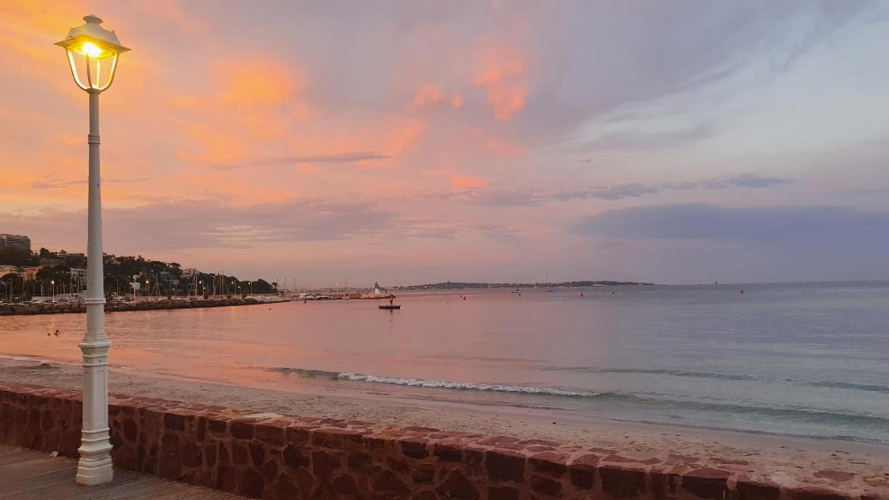 Appartamento vista splendida Residence du Golf Golfe Juan Esterno foto